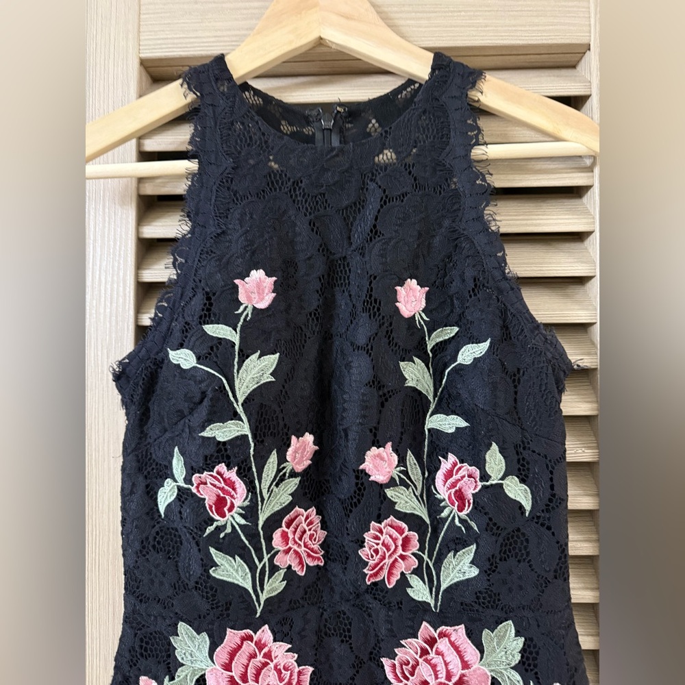 Betsy & Adam Black Dress with Pink Floral Design 6 - Picture 2 of 10